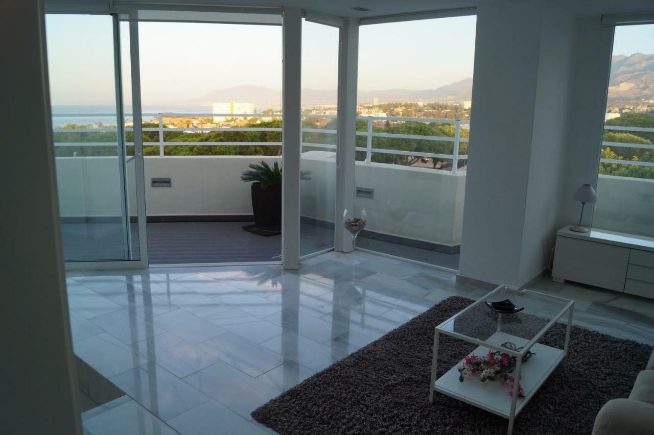 Costabella Penthouse Apartment Marbella Bagian luar foto